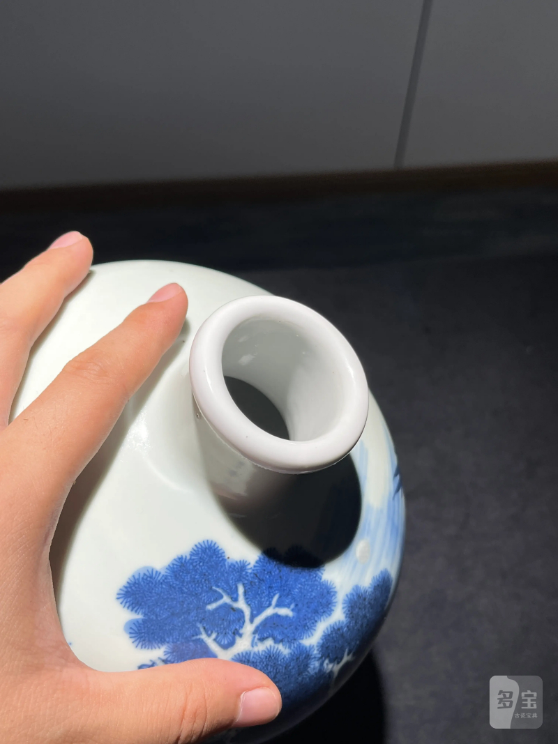 民国 王步风格青花釉里红松鹤纹梅瓶 - 图9